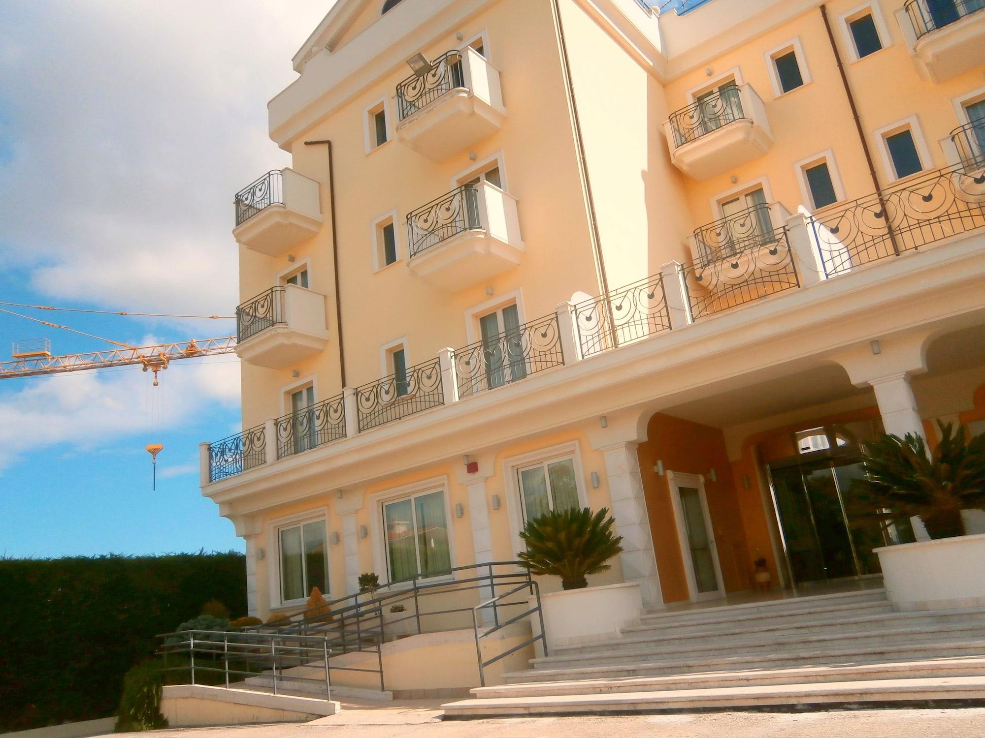 Hotel Concorde Sant'Egidio alla Vibrata Eksteriør bilde