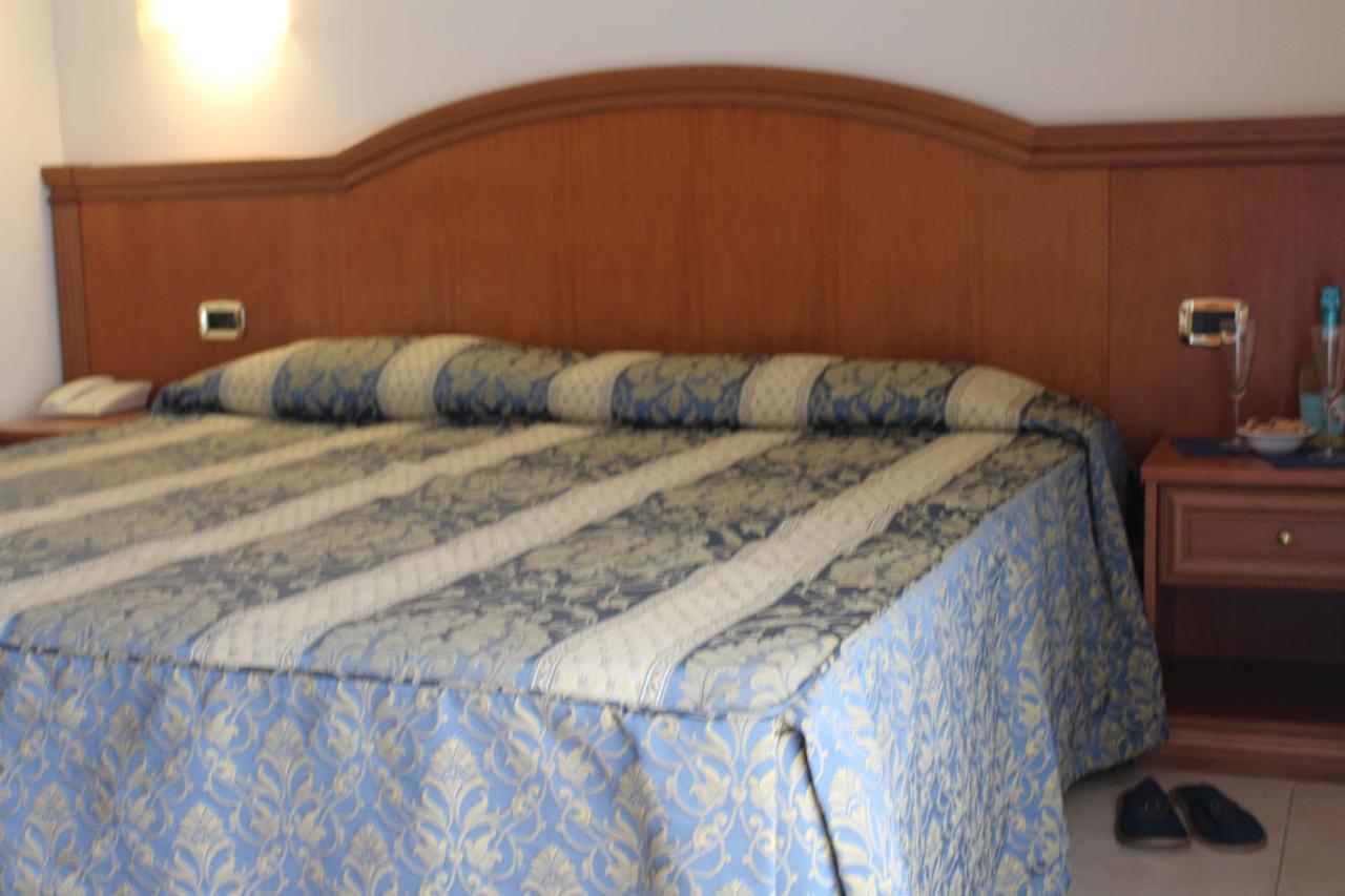 Hotel Concorde Sant'Egidio alla Vibrata Eksteriør bilde
