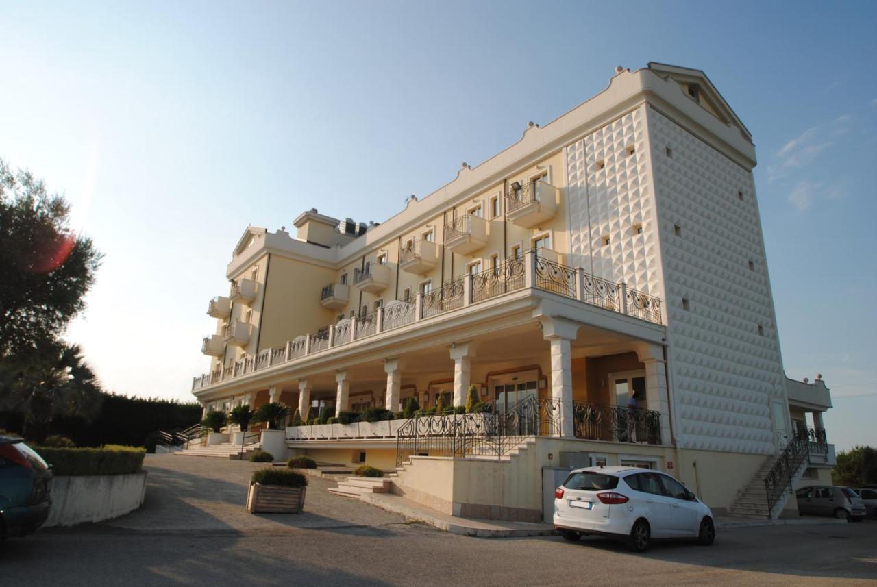 Hotel Concorde Sant'Egidio alla Vibrata Eksteriør bilde